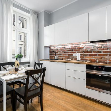 Old Town Apartment Garbary By Noclegi Renters Poznan Dış mekan fotoğraf