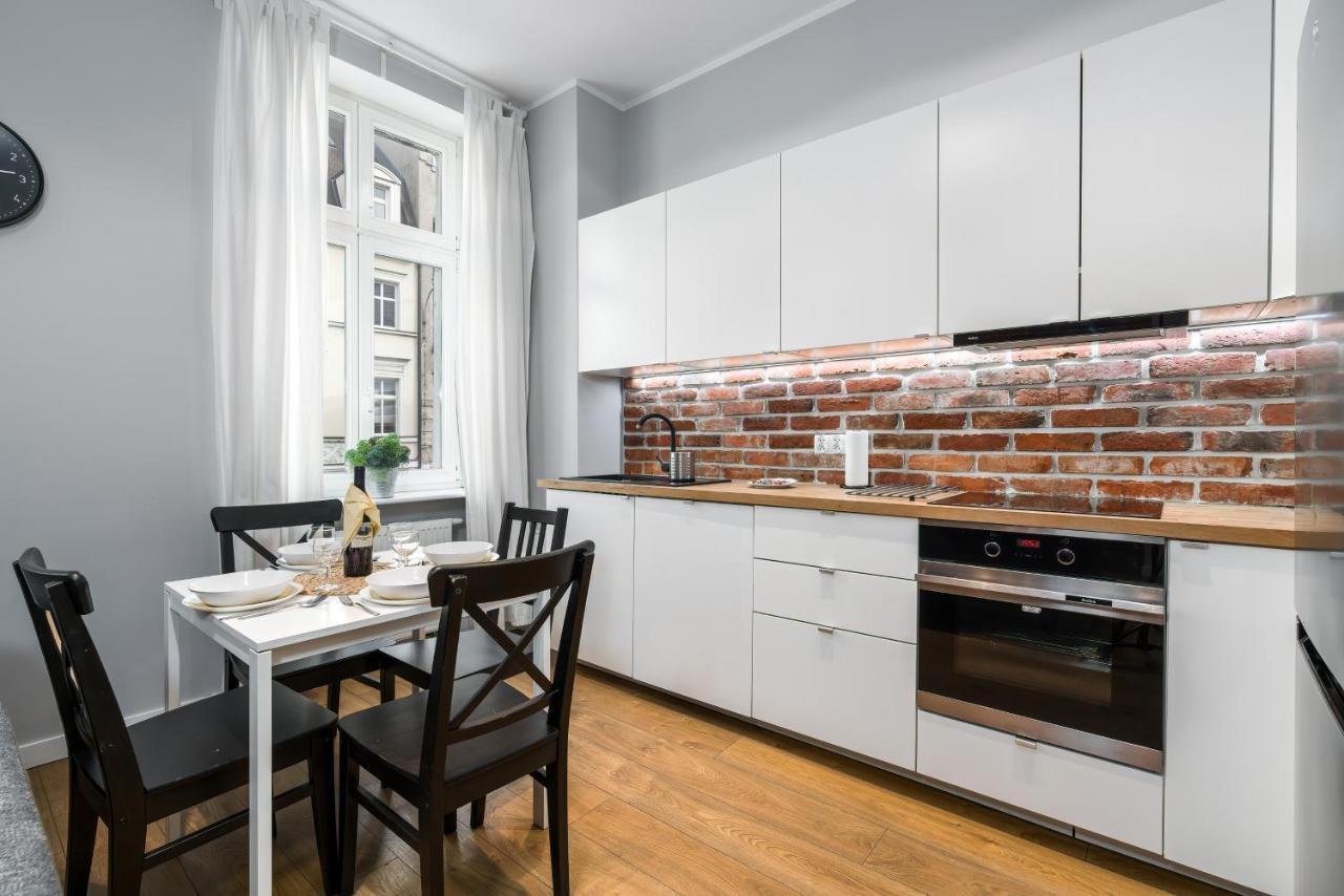 Old Town Apartment Garbary By Noclegi Renters Poznan Dış mekan fotoğraf