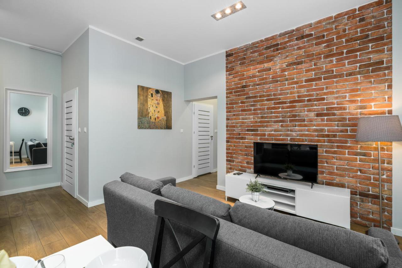Old Town Apartment Garbary By Noclegi Renters Poznan Dış mekan fotoğraf