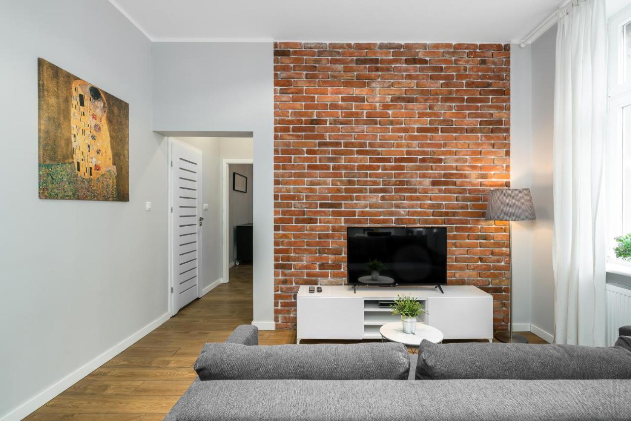 Old Town Apartment Garbary By Noclegi Renters Poznan Dış mekan fotoğraf